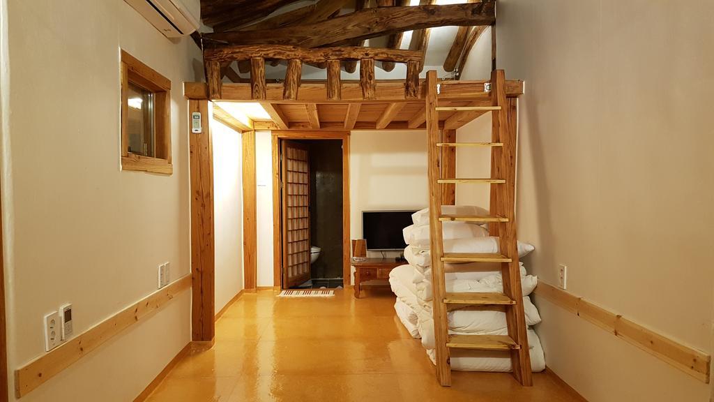 Ohnewwall Guesthouse Чонджу Экстерьер фото