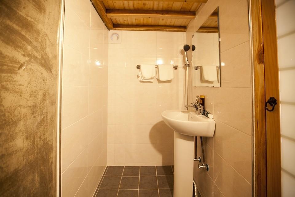 Ohnewwall Guesthouse Чонджу Экстерьер фото