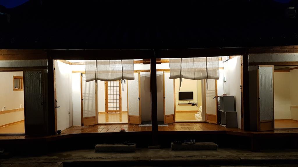 Ohnewwall Guesthouse Чонджу Экстерьер фото