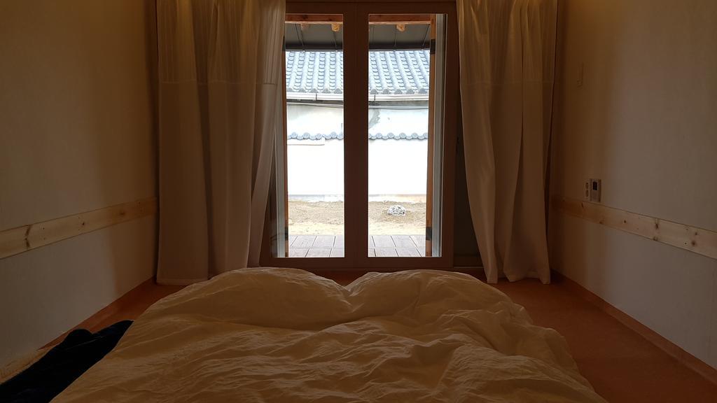 Ohnewwall Guesthouse Чонджу Экстерьер фото