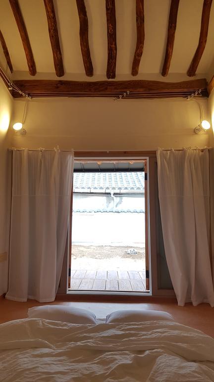 Ohnewwall Guesthouse Чонджу Экстерьер фото