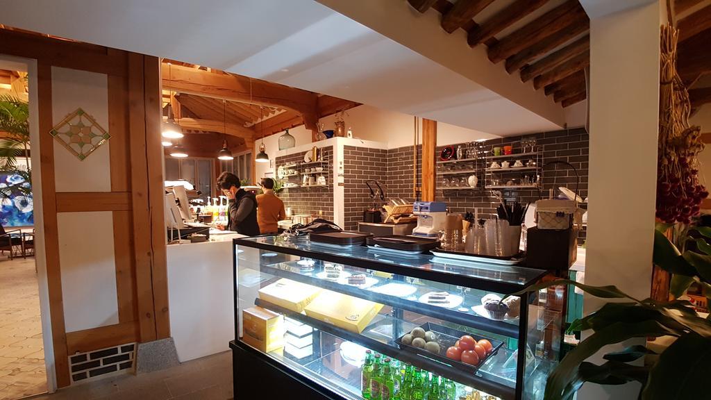 Ohnewwall Guesthouse Чонджу Экстерьер фото