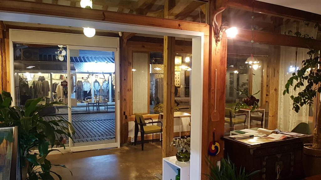 Ohnewwall Guesthouse Чонджу Экстерьер фото