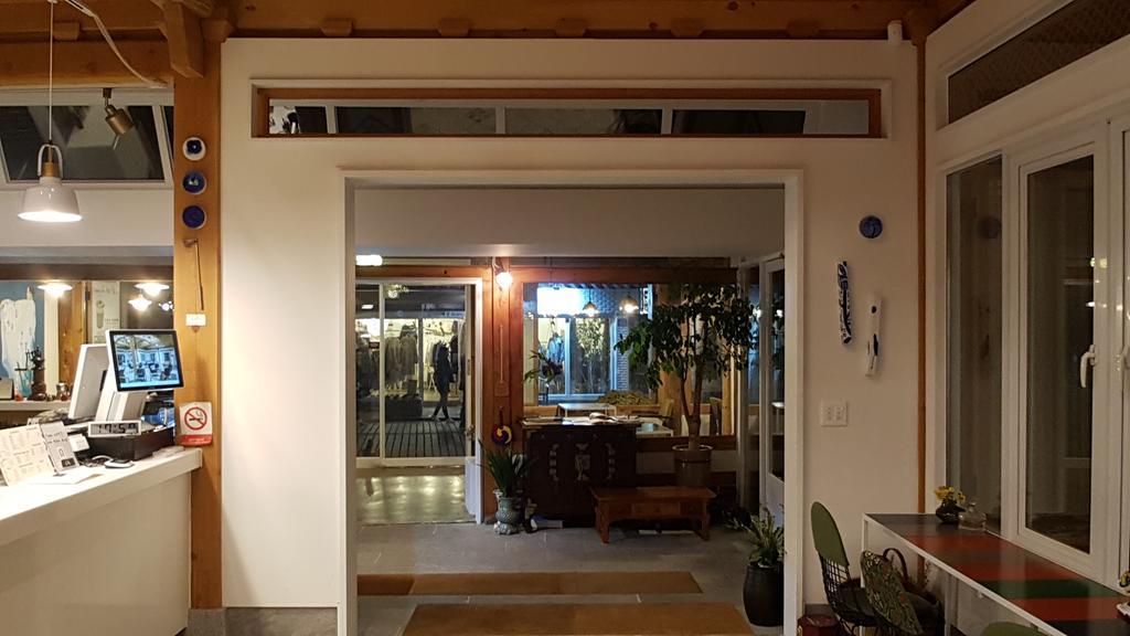 Ohnewwall Guesthouse Чонджу Экстерьер фото