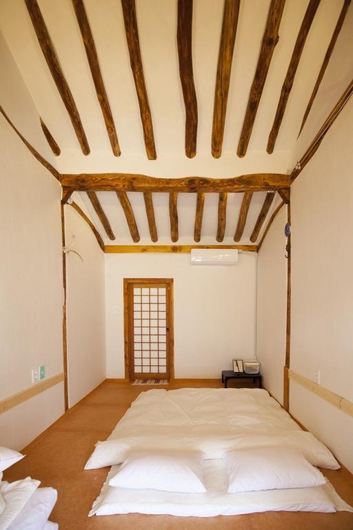 Ohnewwall Guesthouse Чонджу Экстерьер фото