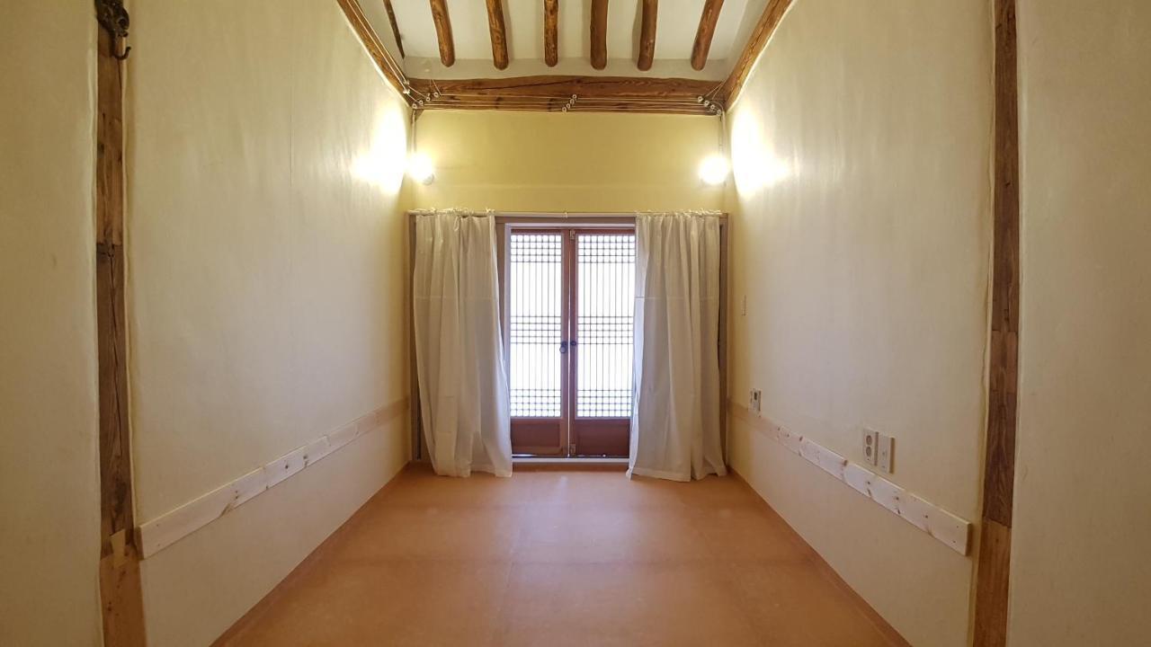 Ohnewwall Guesthouse Чонджу Экстерьер фото