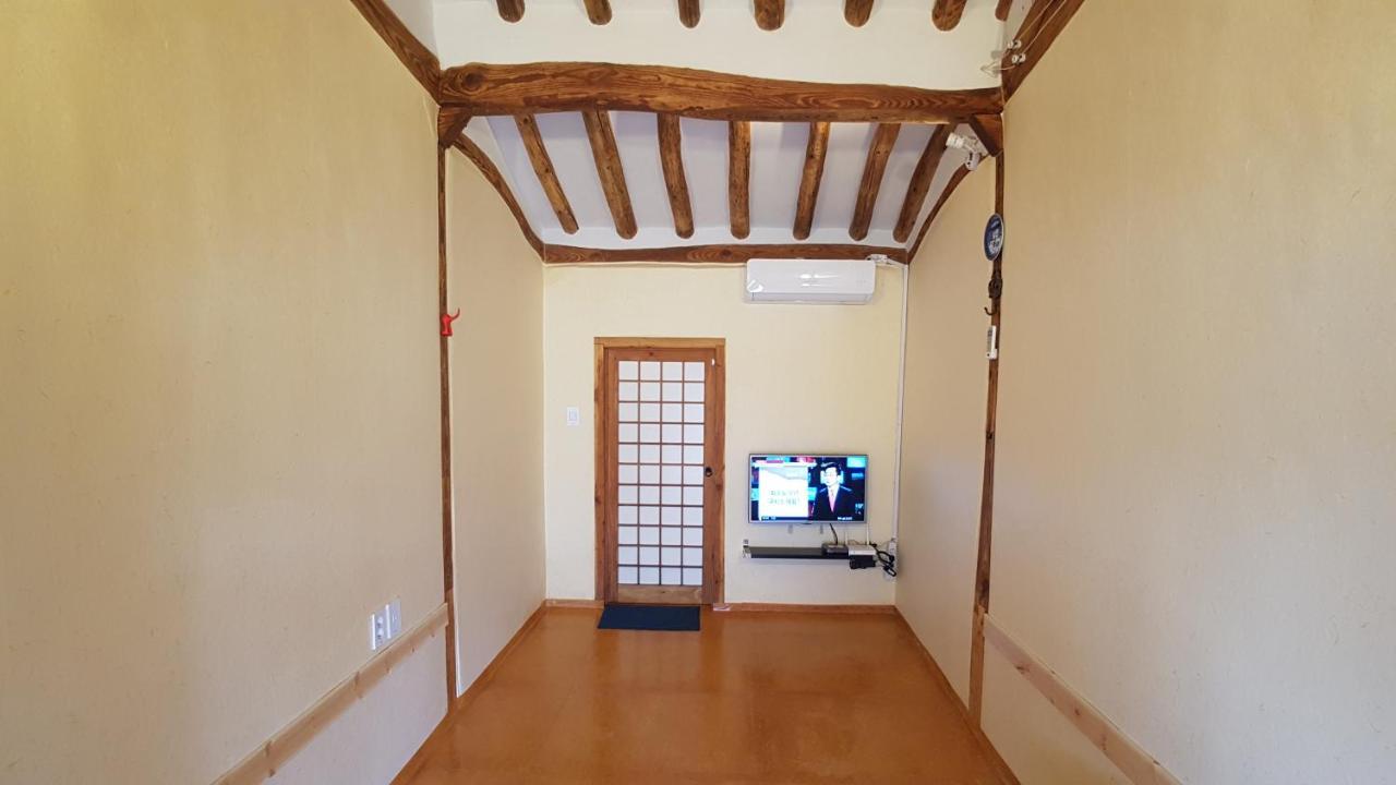 Ohnewwall Guesthouse Чонджу Экстерьер фото